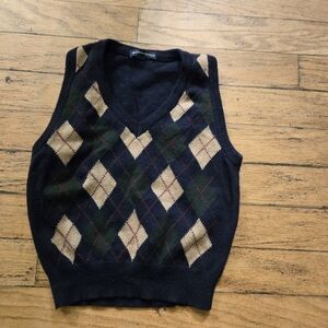 Brandy Melville Black and Cream Argyle Sweater Vest